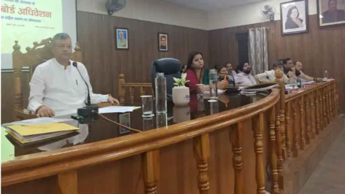 देहरादून में सफाई कर्मियों की बल्ले-बल्ले! अब हर दिन मिलेंगे 800 रुपये, किन्नरों की ‘बधाई’ पर भी लगा बड़ा कैप SalaryHike