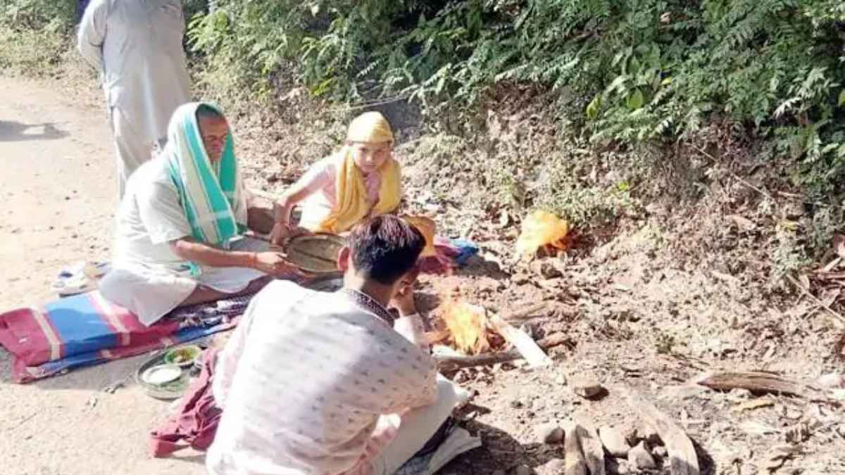 बेटी की हत्या वाली जगह पर पिता ने किया कुछ ऐसा, देखकर रो पड़ा पूरा गांव, जानें रुला देने वाली कहानी Siya Murder Case