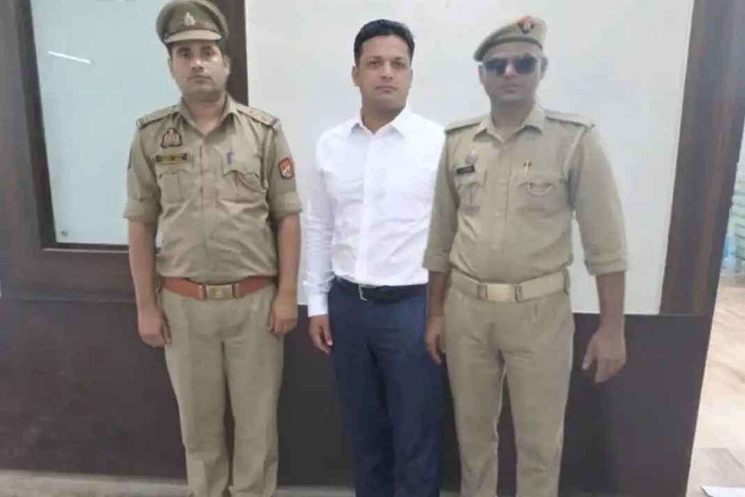 कोचिंग की आड़ में छात्राओं पर धर्मांतरण का दबाव, बीफ खाने के लिए उकसाने वाला शिक्षक गिरफ्तार Sohail Ahmed