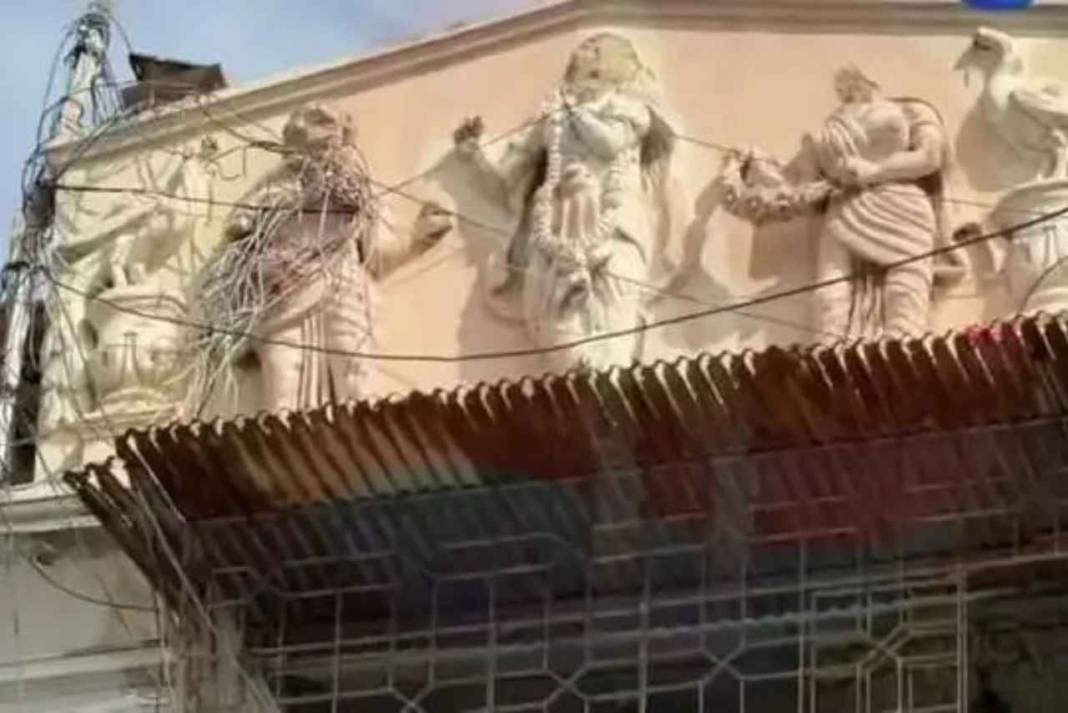Statues of Hindu gods were vandalized.