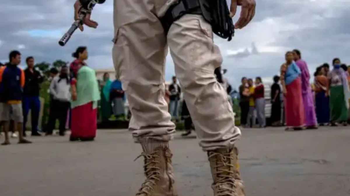मणिपुर में फिर भड़की हिंसा की आग: उखरुल में खूनी संघर्ष के बाद तीन की मौत, घरों में लगाई आग Violence