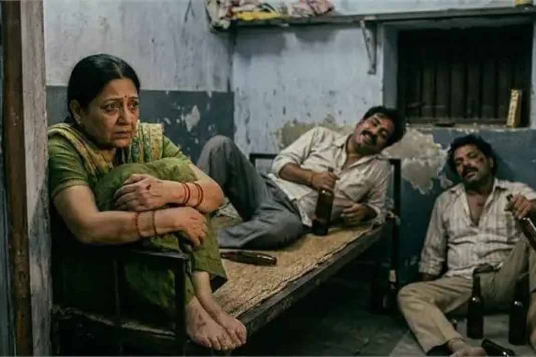 झांसी में रक्षक ही बना भक्षक! पति ने दोस्त के साथ रची खौफनाक साजिश, कहानी सुन दहल जाएगा दिल Woman Rape in UP