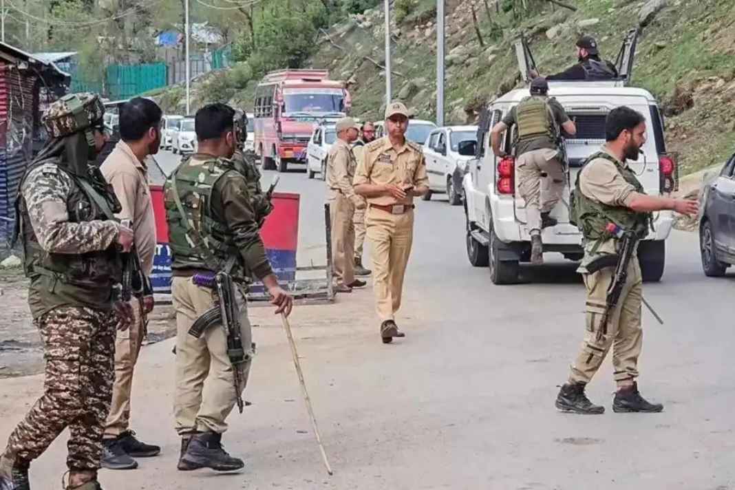 Operation Sindoor: ‘हदें पार हुईं तो मिटा देंगे’, पहलगाम हमले की बरसी से पहले सेना की पाकिस्तान को खौफनाक चेतावनी! anniversary of Pahalgam attack