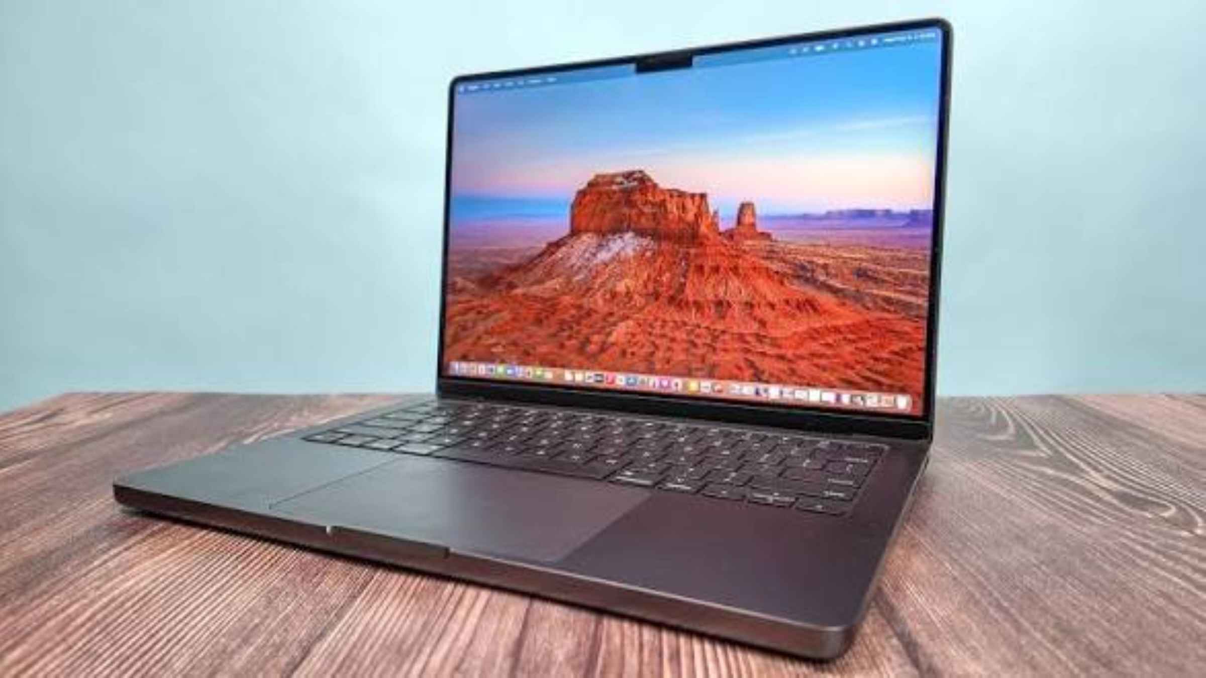 Apple MacBook Ultra: क्या लैपटॉप की दुनिया में आने वाला है सबसे बड़ा तूफान? मार्क गुरमैन के खुलासे से मची खलबली! apple macbook tech news
