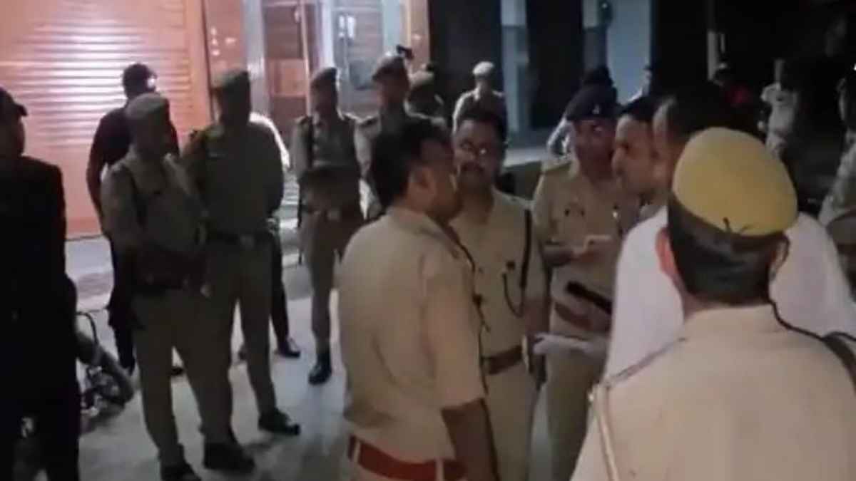 बुलंदशहर में खूनी हुआ बर्थडे: चेहरे पर केक लगाने पर चली ताबड़तोड़ गोलियां, 3 की मौत birthday firing