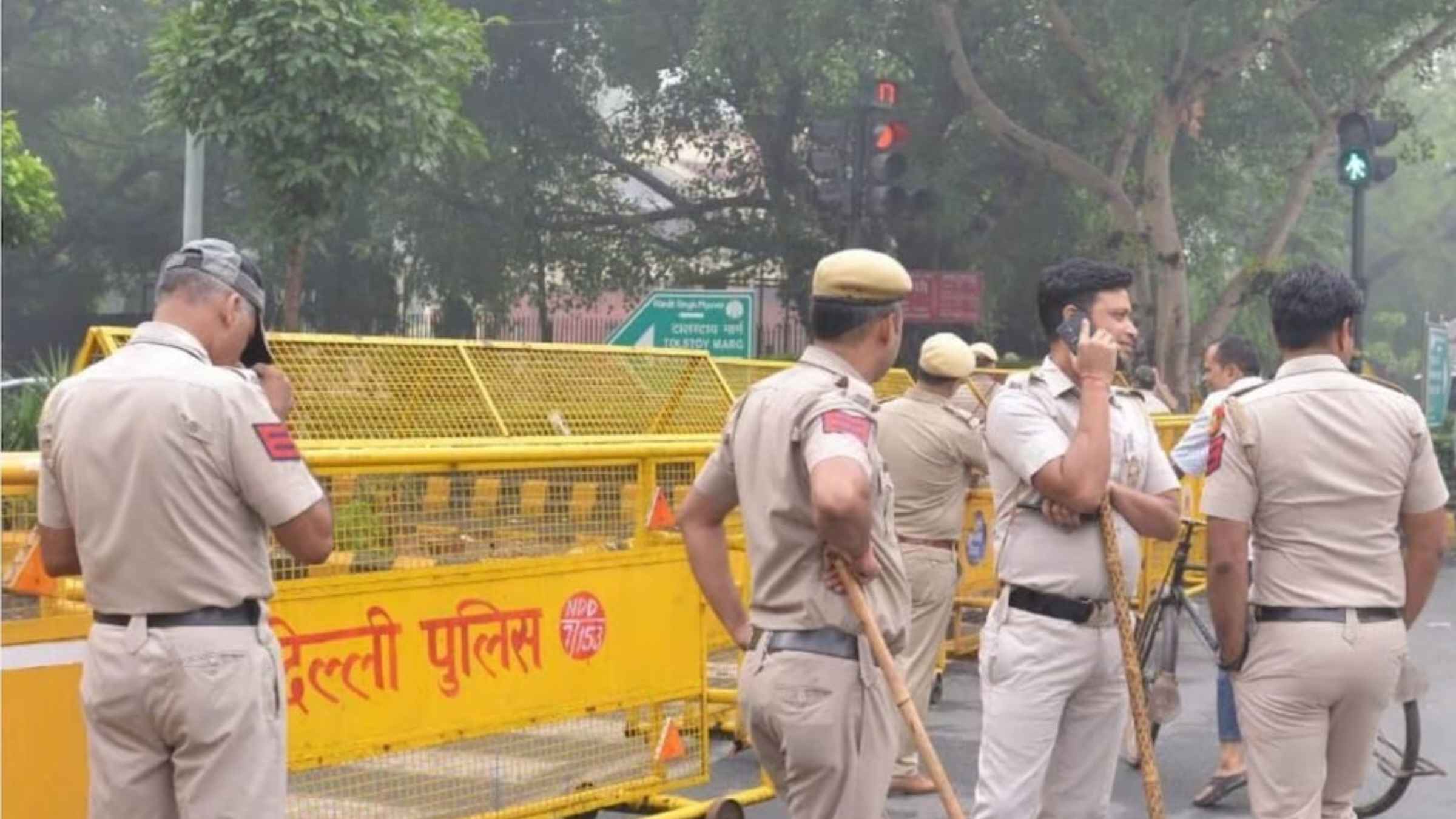 दिल्ली पुलिस के हेड कॉन्स्टेबल ने की युवक की हत्या, हरियाणा से हुआ गिरफ्तार, दहला देने वाली है वजह delhi police crime news
