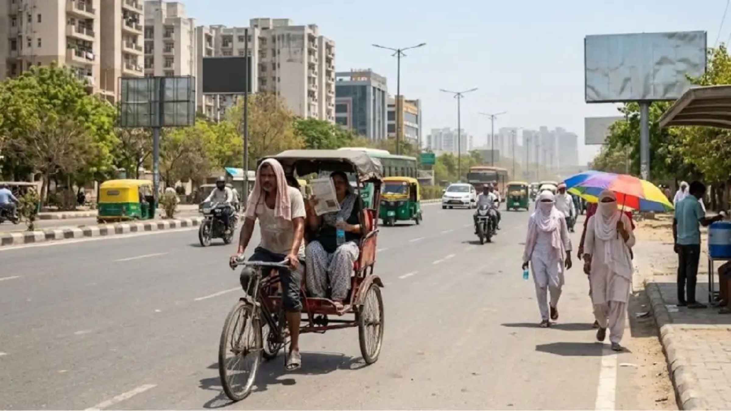 आसमान से बरस रही ‘आग’: 45 डिग्री के टॉर्चर के बीच आई राहत की बड़ी खबर, जानें कब बरसेंगे बादल weather forecast heatwave
