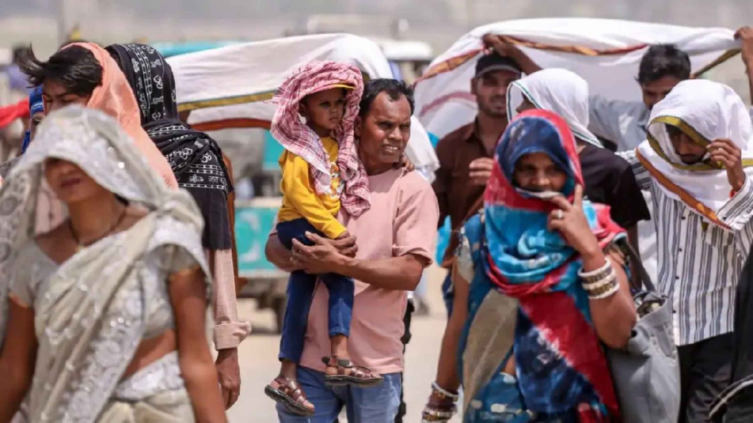 आसमान से बरसेगी आग या मिलेगी राहत? अगले 72 घंटे पूरे भारत के लिए भारी, IMD ने जारी किया डरावना अलर्ट weather update