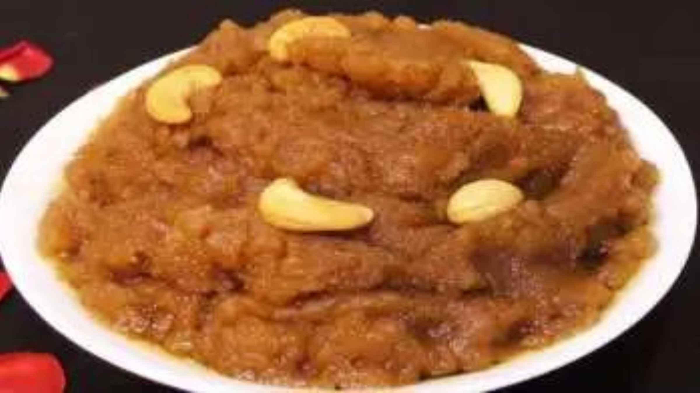 भूल जाएंगे सूजी और मूंग दाल का स्वाद! घर पर ऐसे बनाएं दानेदार आटे का हलवा, सेहत और स्वाद का बेजोड़ संगम wheat flour halwa recipe