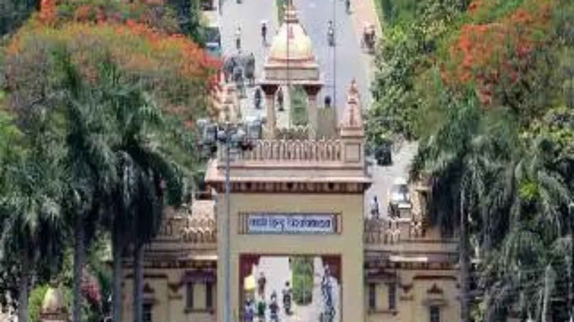 BHU Exam Question Row: बीएचयू परीक्षा में ब्राह्मणवादी पितृसत्ता पर पूछे गए सवाल से मचा बवाल, प्रशासन ने दी बड़ी सफाई BHU Question Paper Brahminical Patriarchy