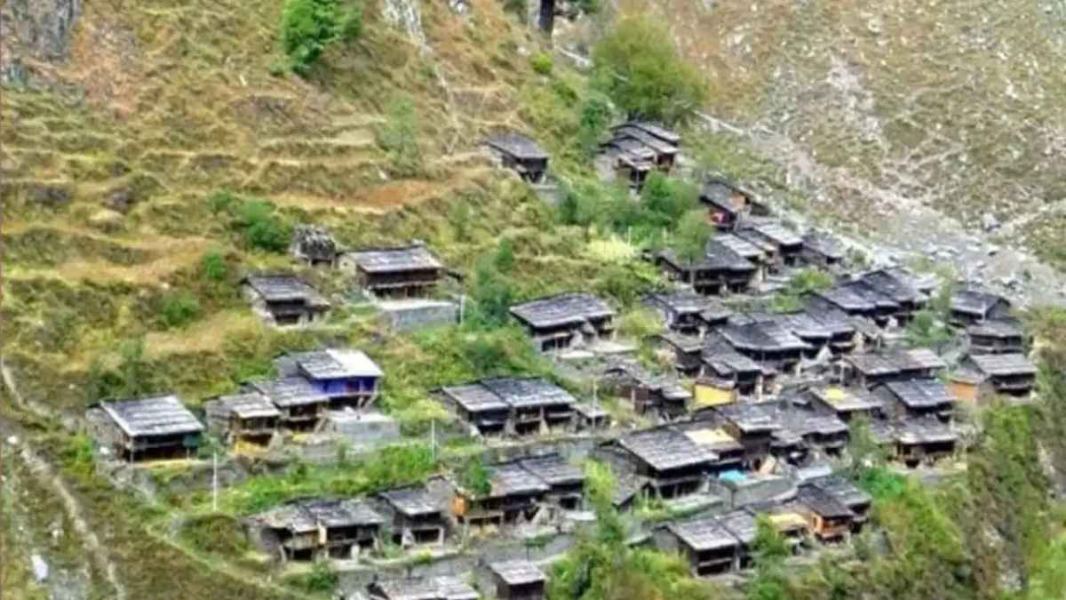हिमाचल के इस गांव में वोटिंग के लिए जाएगा हेलीकॉप्टर, जानिए ऐसा क्या हुआ कि बदल गए चुनाव नियम Bada Bhangal
