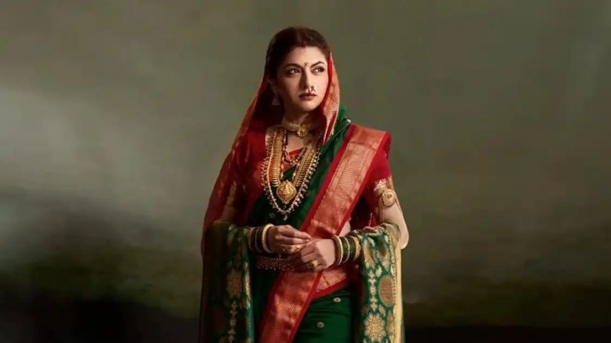 Raja Shivaji Movie: उम्र में सिर्फ 10 साल का अंतर, रितेश देशमुख की मां बनने पर एक्ट्रेस भाग्यश्री ने तोड़ी चुप्पी Bhagyashree