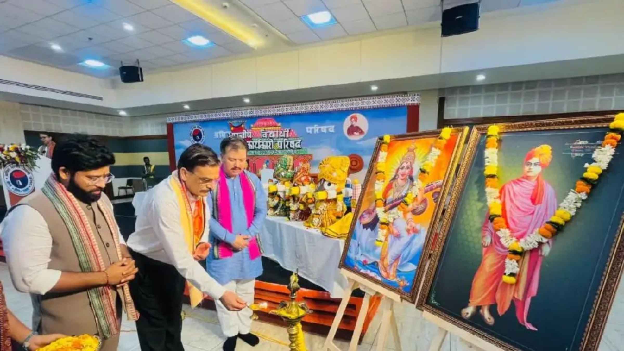 ABVP National Meet: देश की शिक्षा व्यवस्था में होने जा रहा बड़ा बदलाव? भुवनेश्वर में बुलाई गई एबीवीपी की हाईलेवल बैठक CBSE Three Language Policy