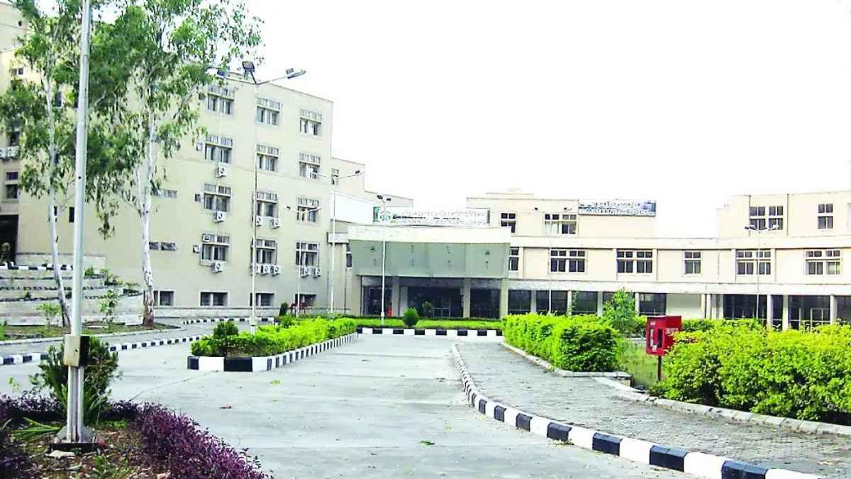 Dr. Rajendra Prasad Government Medical College Tanda