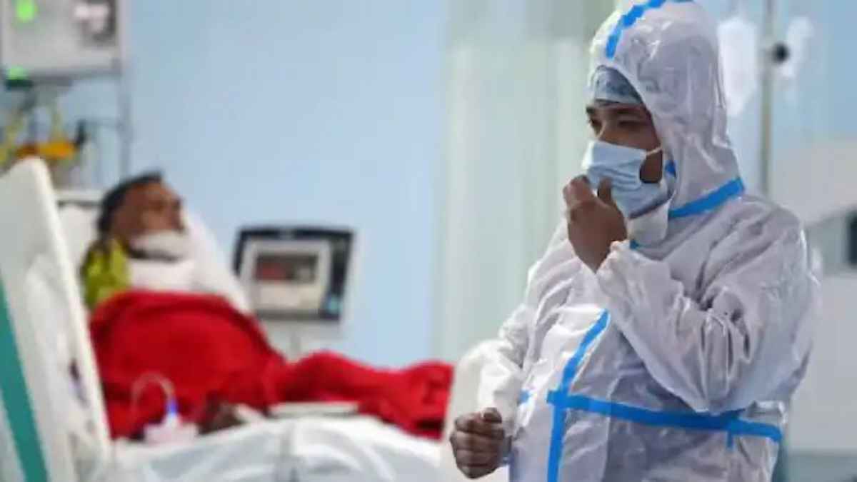 Ebola Virus Alert: अफ्रीकी देशों में इबोला का बढ़ता खौफ, भारत सरकार ने जारी की सख्त ट्रैवल एडवाइजरी, जानें क्या है खतरा Ebola crisis