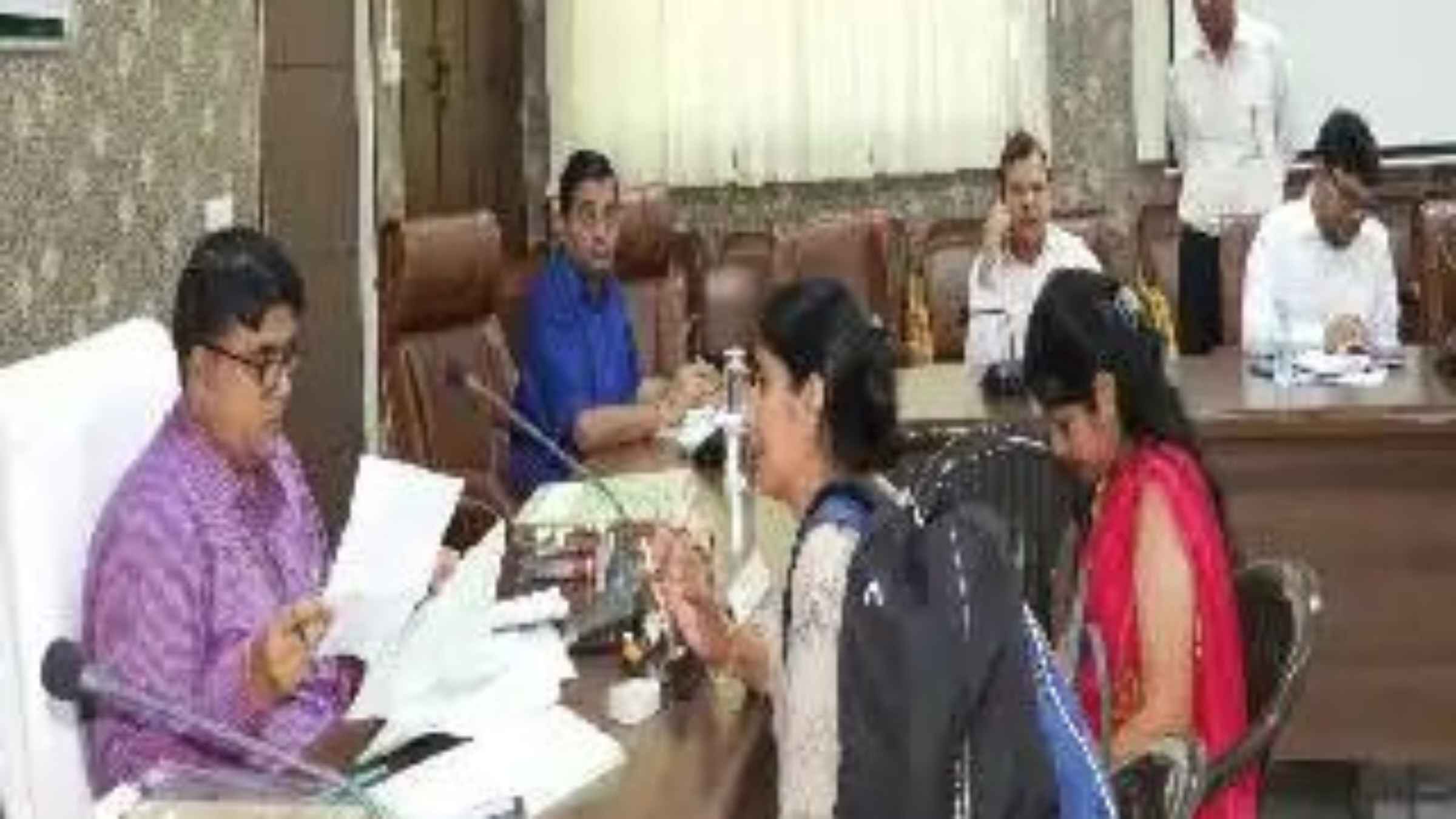 बिजली बिल और नए कनेक्शन की मनमानी से परेशान उपभोक्ताओं की अचानक खुली किस्मत, डिस्कॉम एमडी ने खुद लिया बड़ा एक्शन Electricity Bill