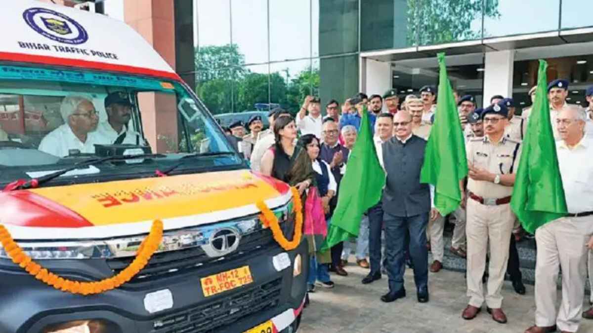 पटना में सड़क सुरक्षा की बड़ी पहल: अटल पथ और जेपी गंगा पथ पर तैनात रहेंगी स्थायी एंबुलेंस, ‘गोल्डन आवर’ में मिलेगा इलाज EmergencyMedicalService
