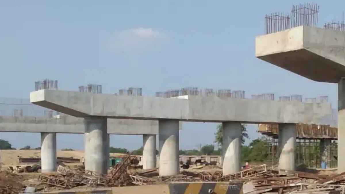 सारण में निर्माणाधीन गंगा पुल का पाया धंसा, बड़ा हादसा टला; जांच में जुटी तकनीकी टीम GangaBridge