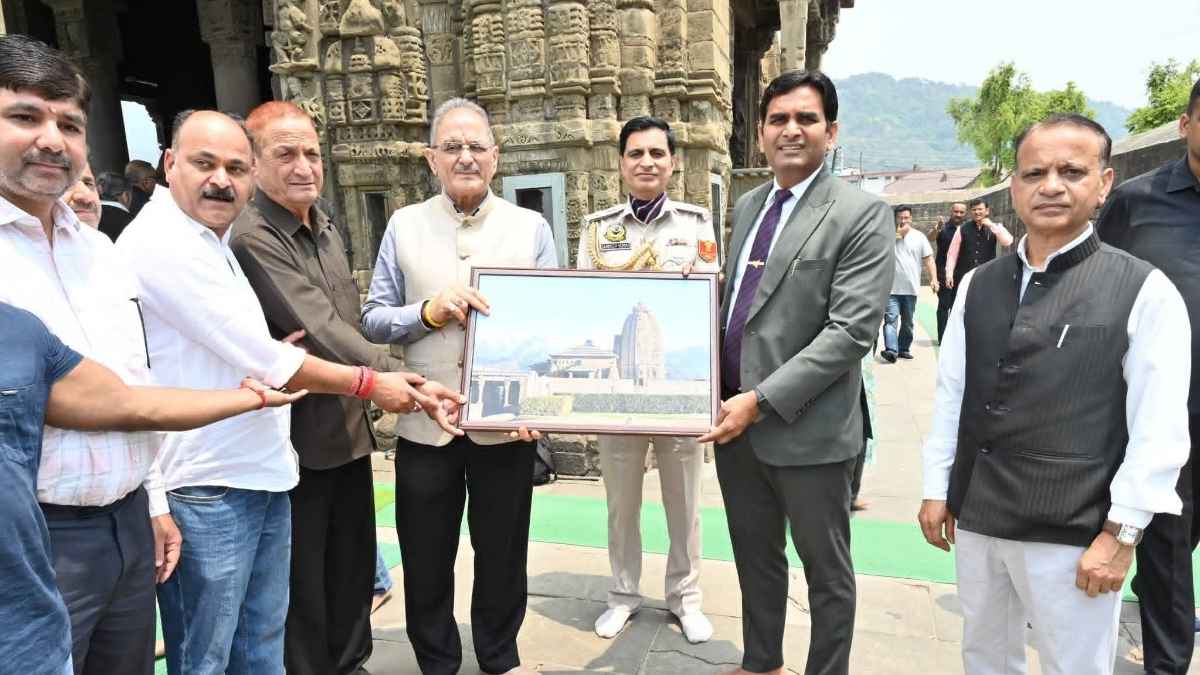 हिमाचल प्रदेश के राज्यपाल कविन्द्र गुप्ता ने ऐतिहासिक बैजनाथ मंदिर में की पूजा-अर्चना Governor Kavindra Gupta