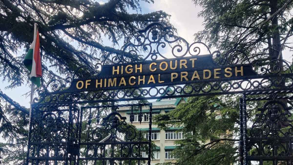 हाईकोर्ट की बड़ी टिप्पणी, पद के अनुरूप ही मिले तैनाती, गलत ट्रांसफर सेवा शर्तों का उल्लंघन HP High Court