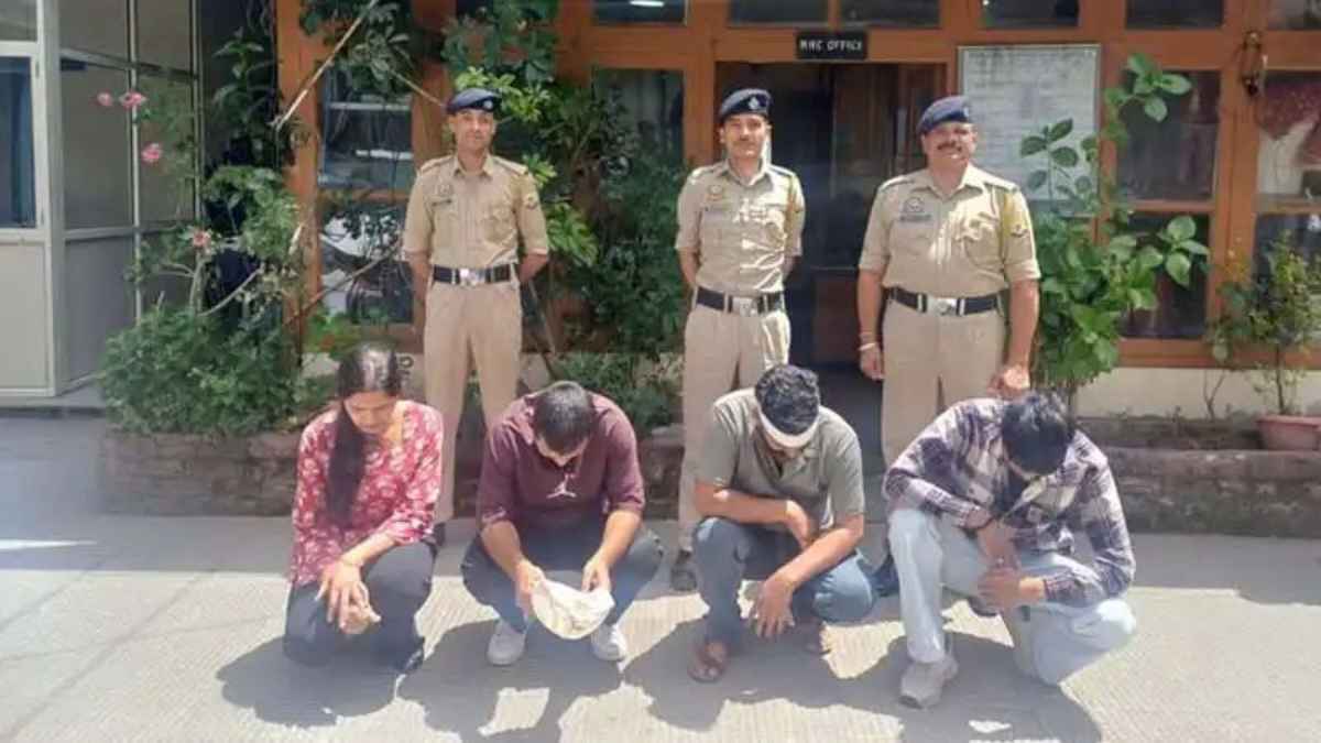 HRTC Volvo bus driver assaulted Shimla