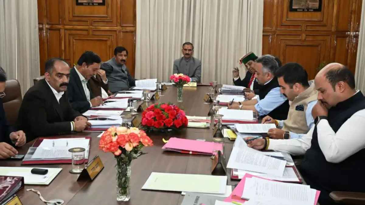 हिमाचल में गहराया ‘सैलरी संकट’: HRTC कर्मियों का चक्का जाम का अल्टीमेटम, क्या सच हो रही है PM मोदी की भविष्यवाणी? Himachal Economy Crisis