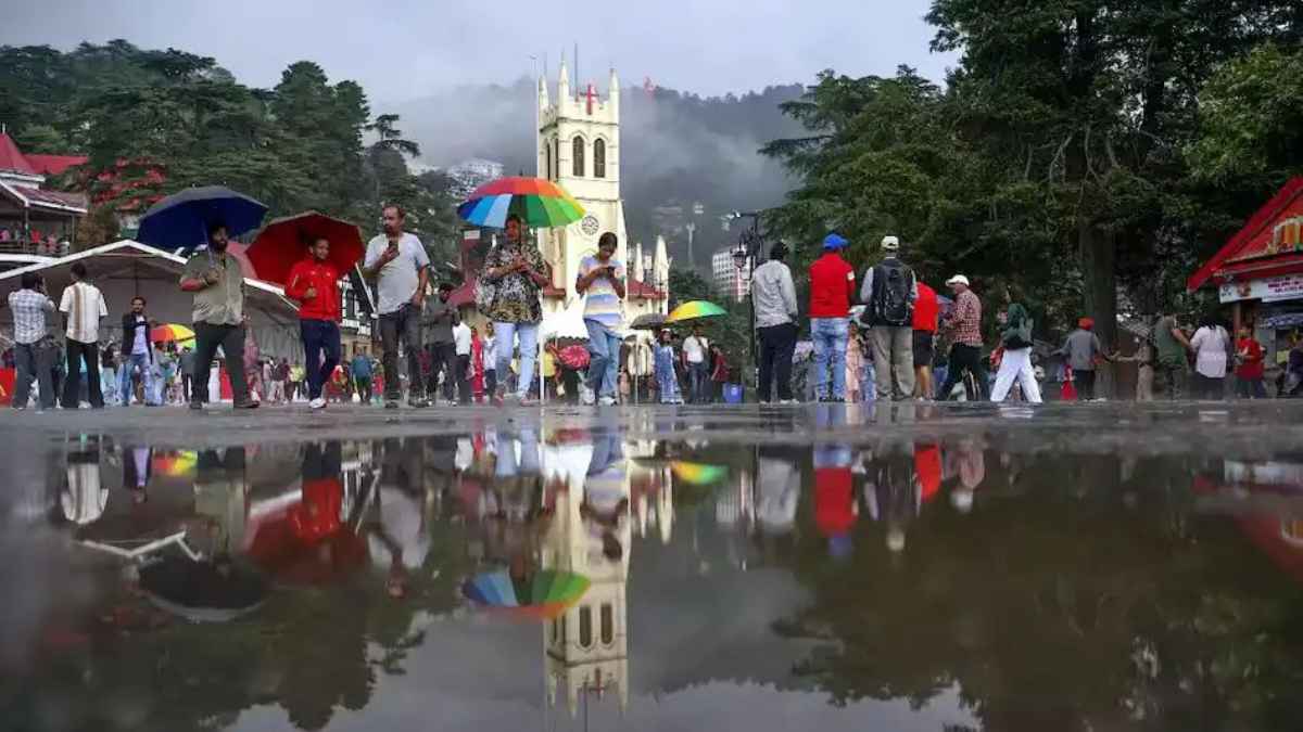 हिमाचल में आसमानी आफत का साया: इन जिलों में ‘येलो अलर्ट’ जारी, अचानक बदले मौसम ने बढ़ाई प्रशासन की धड़कनें Himachal Mausam