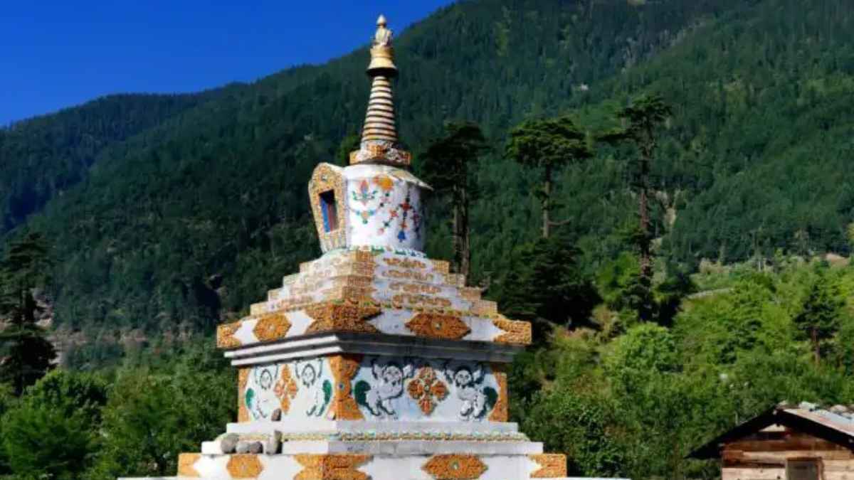 भीड़भाड़ से दूर सुकून की तलाश? मनाली के पास ये 4 गांव बनाएंगे आपकी ट्रिप को यादगार HimachalTourism