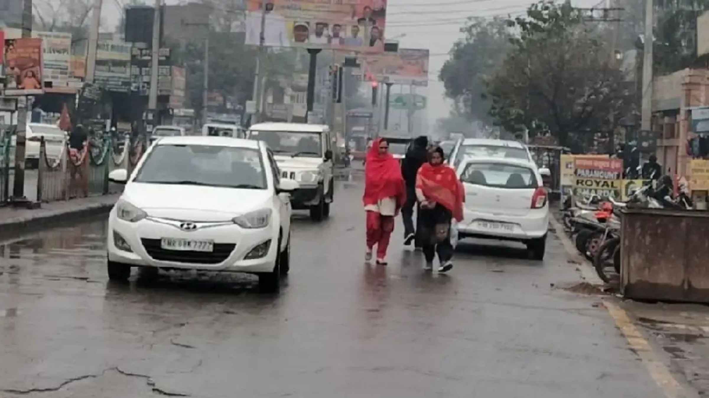 हिमाचल में कुदरत का कहर: भारी बर्फबारी और आंधी-तूफान का ऑरेंज अलर्ट, बीआरओ ने खोला लेह मार्ग Himachal Weather Manali Leh Highway