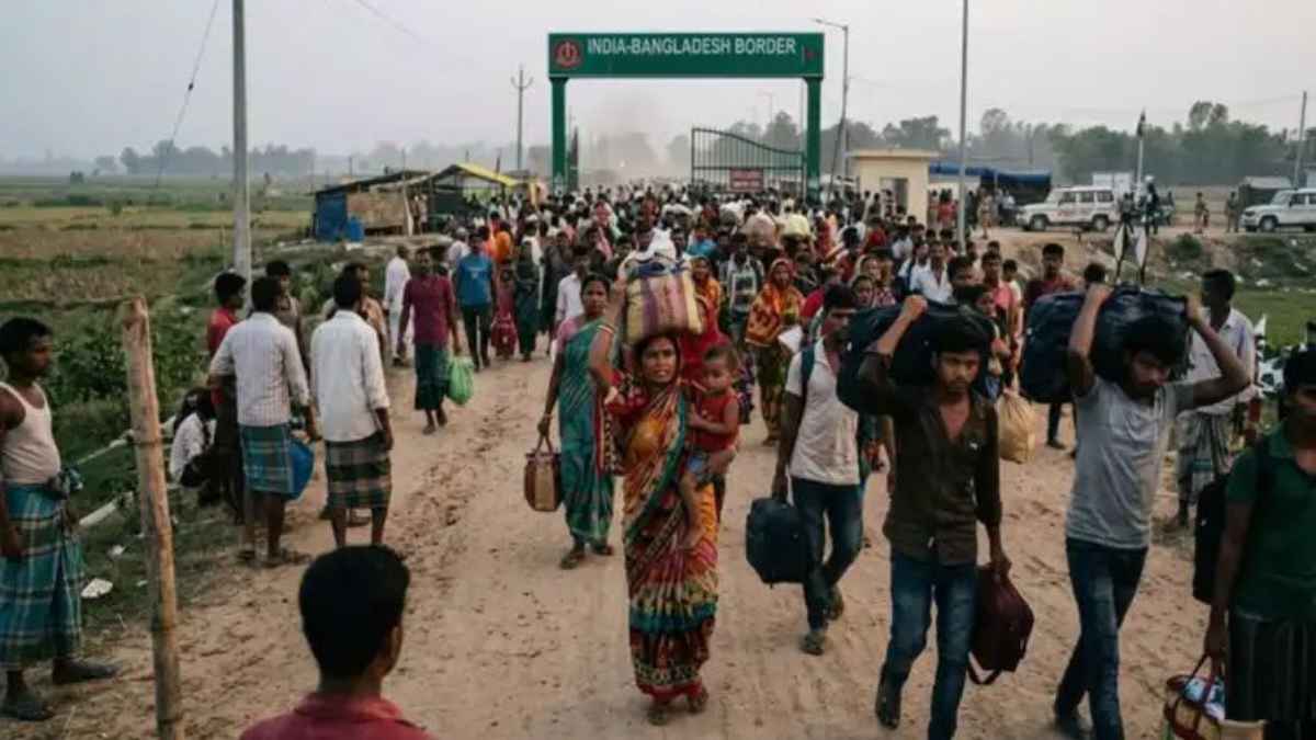 ‘जल्दी भागो वरना…’ सीएम शुभेंदु अधिकारी की चेतावनी के बाद बॉर्डर पर मची भगदड़, बांग्लादेश लौटने लगे घुसपैठिए! Infiltration
