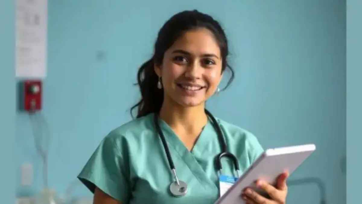 अंतरराष्ट्रीय नर्स दिवस: स्वास्थ्य सेवा की रीढ़ हैं नर्सें, जानें फ्लोरेंस नाइटिंगेल से जुड़ा यह खास इतिहास InternationalNursesDay