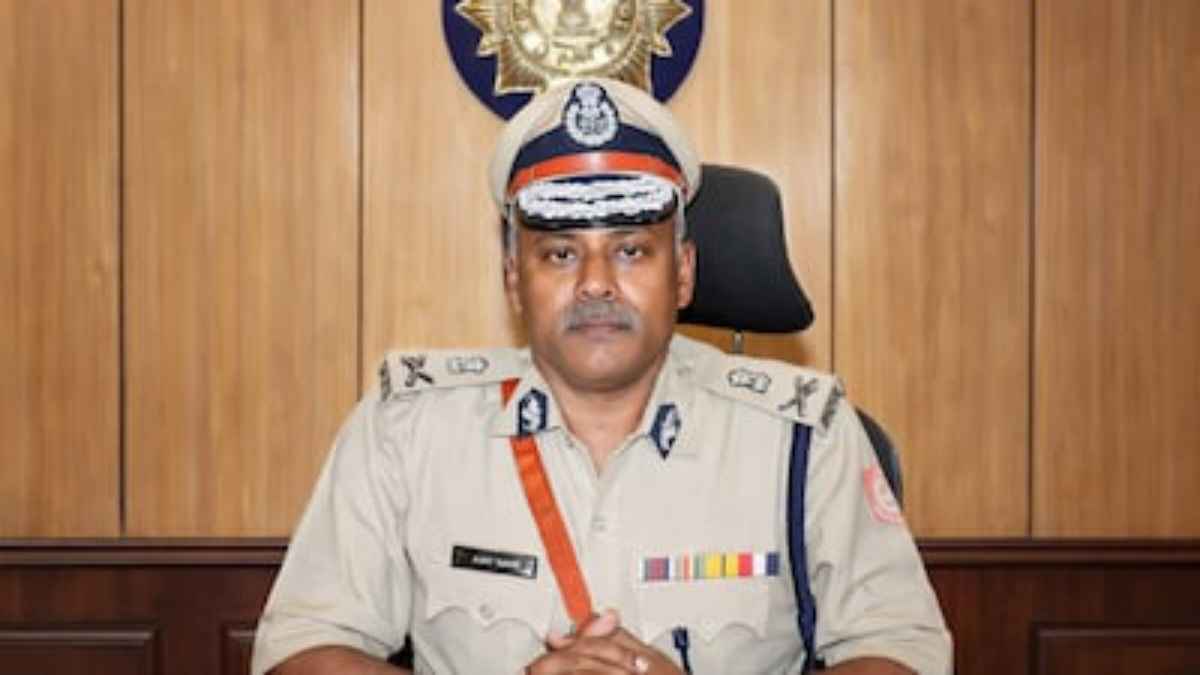 कोलकाता में चुनाव बाद सुरक्षा सख्त: कमिश्नर की चेतावनी, अफवाह फैलाने वालों पर होगी जेल Kolkata Police Commissioner Ajay Kumar Nanda