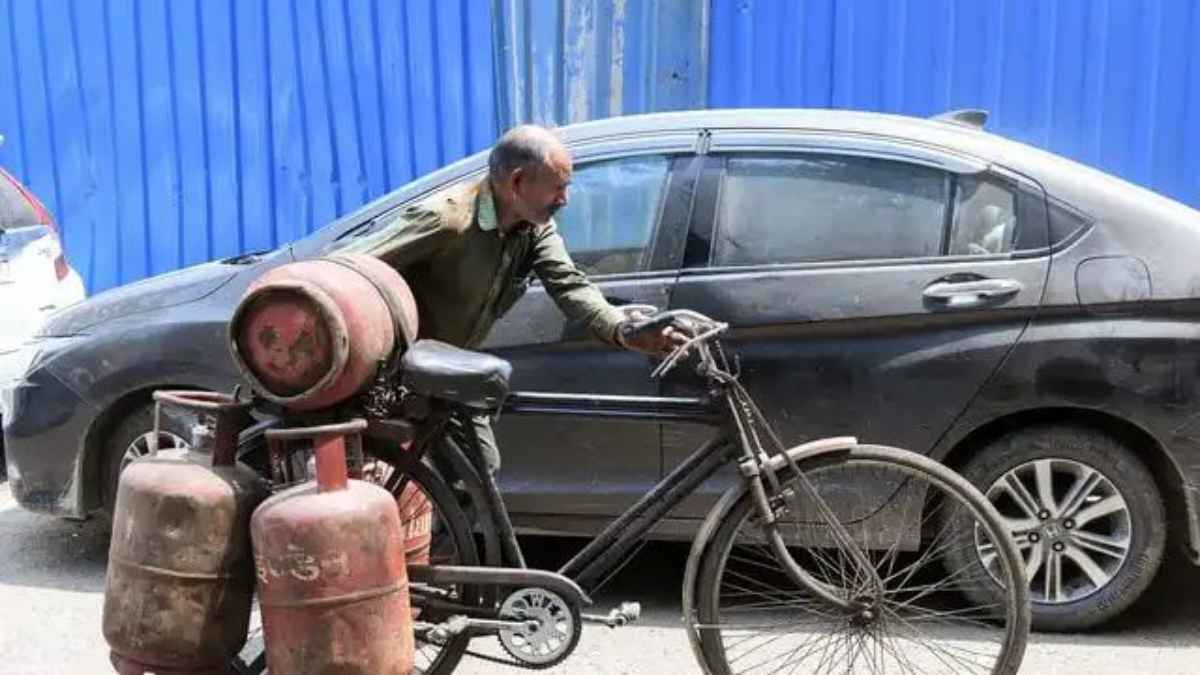 एलपीजी राहत: ‘एमवी सनशाइन’ टैंकर भारत के लिए रवाना, घरेलू गैस की कीमतें स्थिर LPGPrice