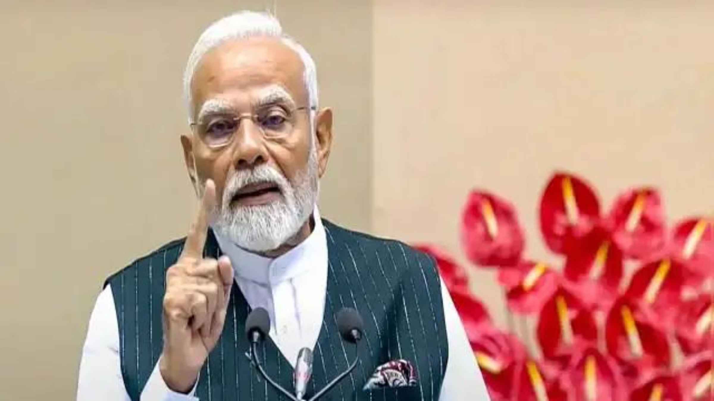 मन की बात में पीएम मोदी ने की देश के सबसे तेज धावक की तारीफ, गर्मी से बचने के लिए दिए खास टिप्स Mann Ki Baat Gurinderveer Singh Record