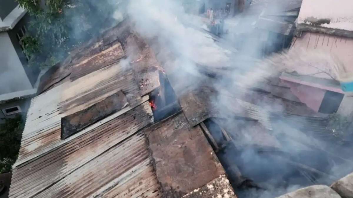 Massive fire at PWD store in Darlaghat