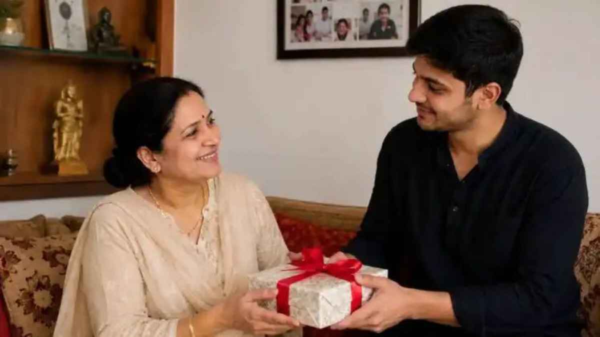 मदर्स डे उपहार गाइड: मां के लिए इस खास दिन को बनाएं और भी यादगार MothersDayGift