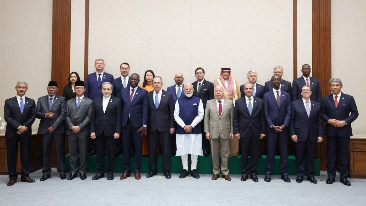 Prime Minister Narendra Modi met foreign ministers