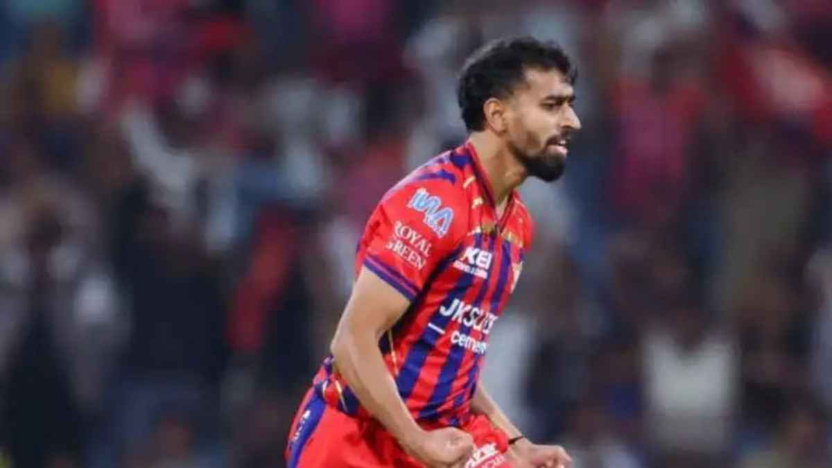 दिल्ली के प्रिंस यादव की टीम इंडिया में एंट्री, क्रिकेट के जुनून ने बदली एक मध्यमवर्गीय परिवार की तकदीर PrinceYadav