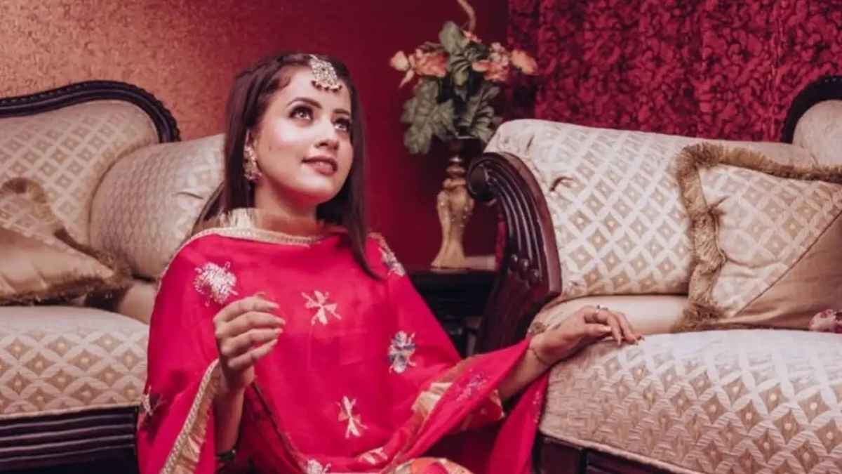 मशहूर पंजाबी सिंगर इंदर कौर की मौत के बाद वायरल हुई पुरानी पोस्ट, क्या 5 साल पहले ही मिल गया था खौफनाक संकेत? Punjabi Singer Inder Kaur