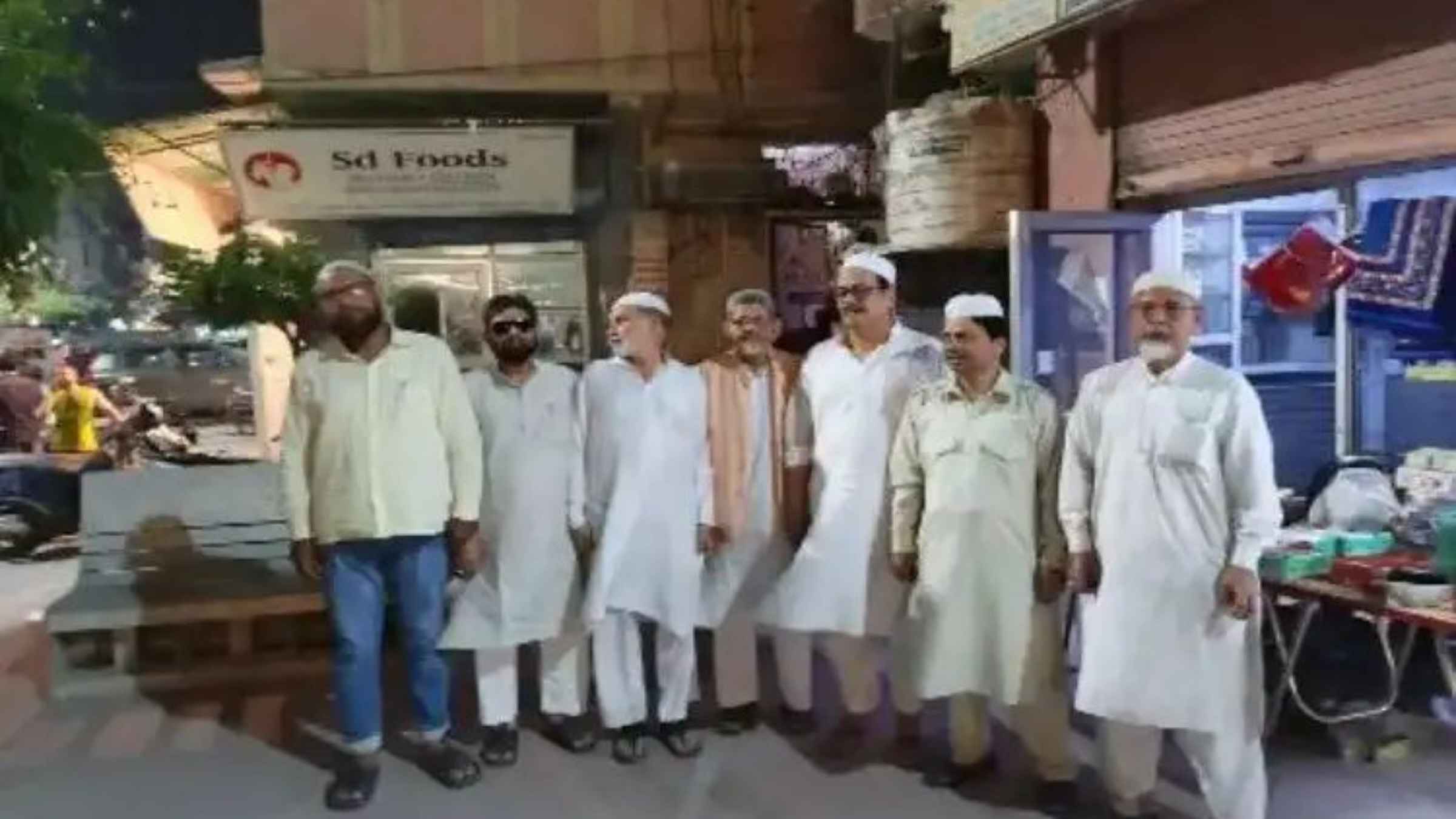 दिल्ली के लक्ष्मी नगर में गूँजी कुरआन की आयतें, एक मीनार मस्जिद के पास हुआ विशेष आयोजन Quran Islam