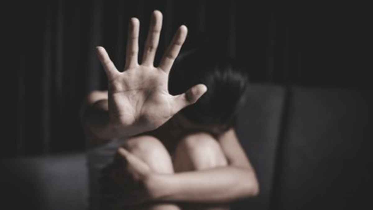 Shimla Crime: एचआरटीसी कर्मचारी की घिनौनी करतूत, शादीशुदा महिला को जान से मारने की धमकी देकर चार साल तक किया यौन शोषण Rape in Shimla