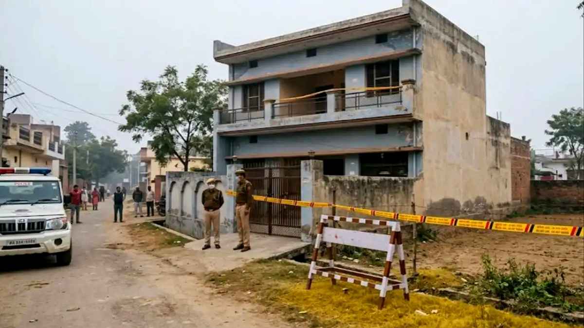Smugglers house land and vehicles seized