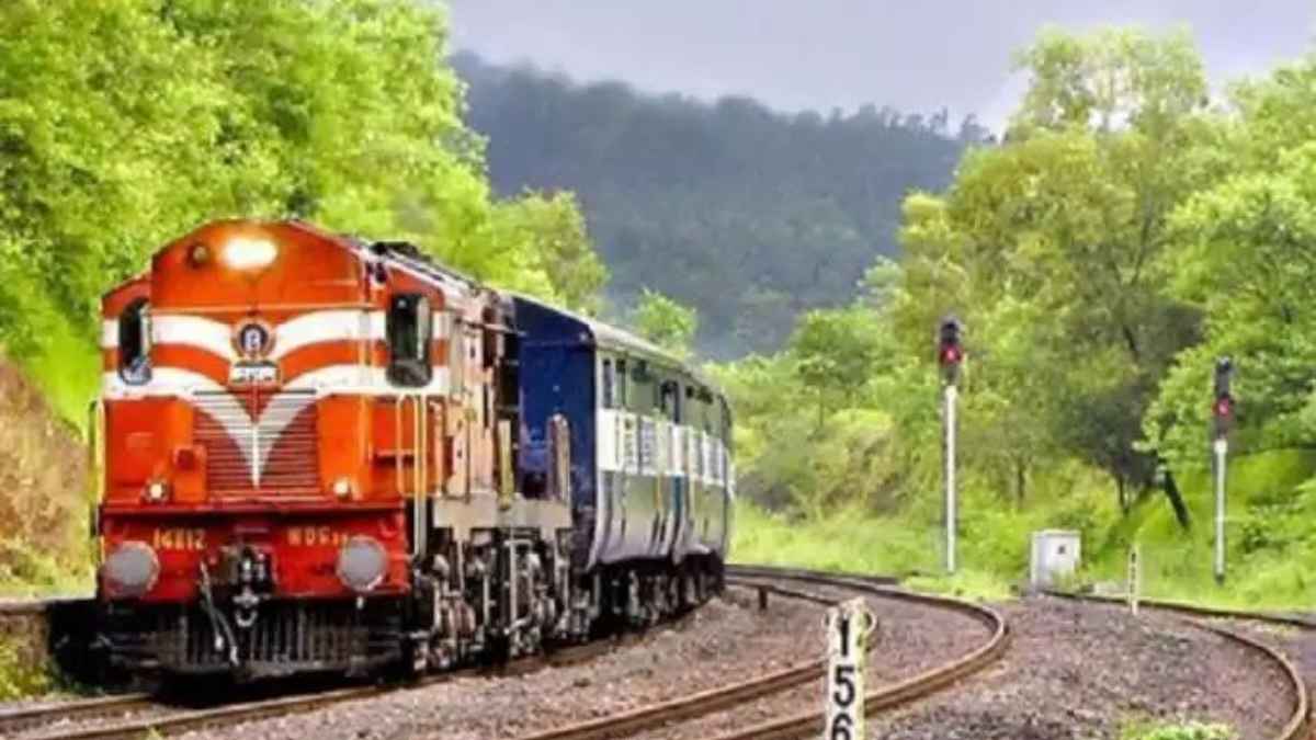 खिड़की वाली सीट और 4 दिन का सफर! ये हैं भारत के 5 सबसे लंबे रेल रूट, रोमांच से भर जाएगा दिल TrainJourney