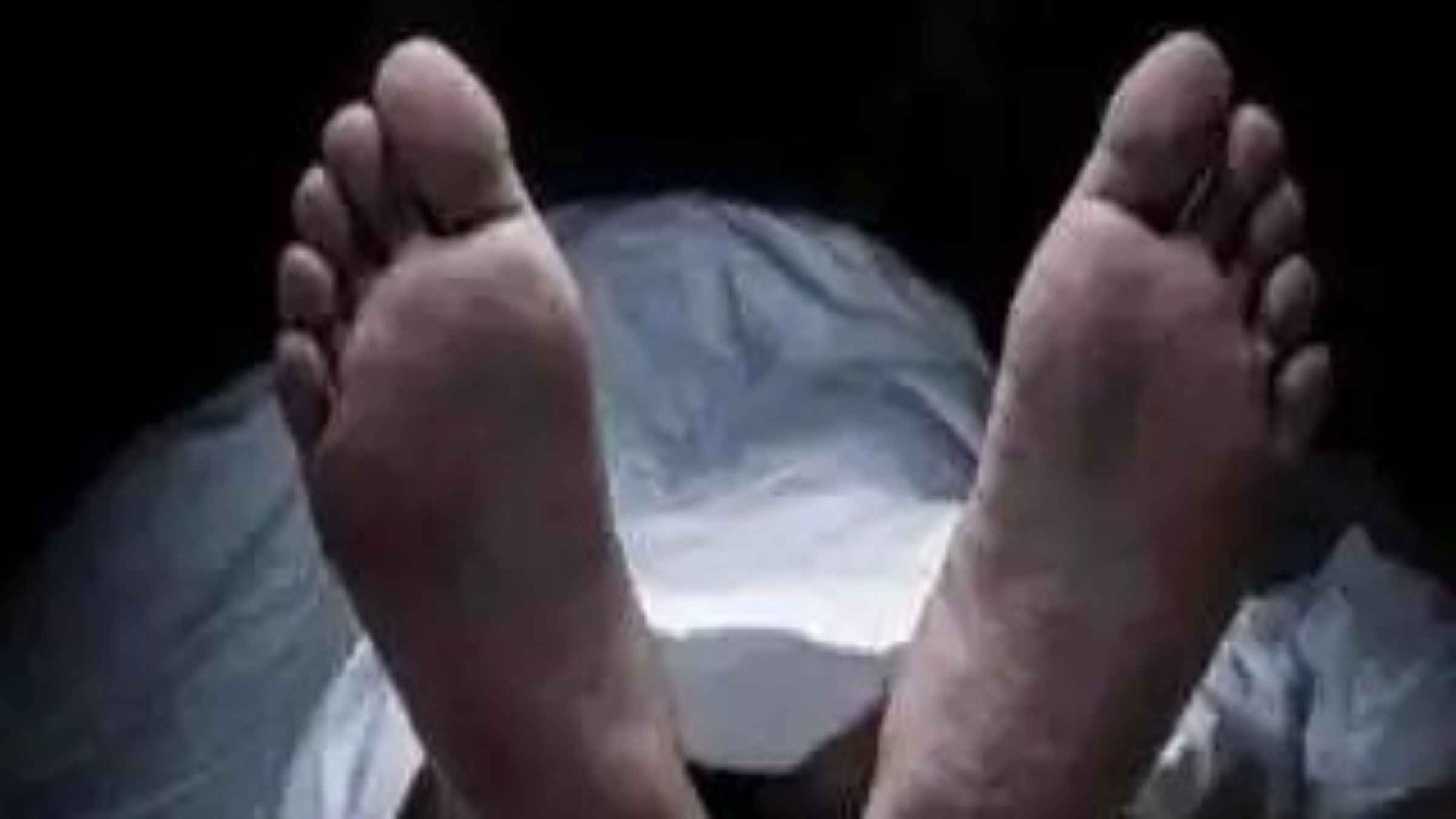 पति के लिए खाना लेकर जा रही थी महिला, रास्ते में हुआ खौफनाक अंत, बागीचे में खून से लथपथ मिली लाश। UP Crime Murder mystery