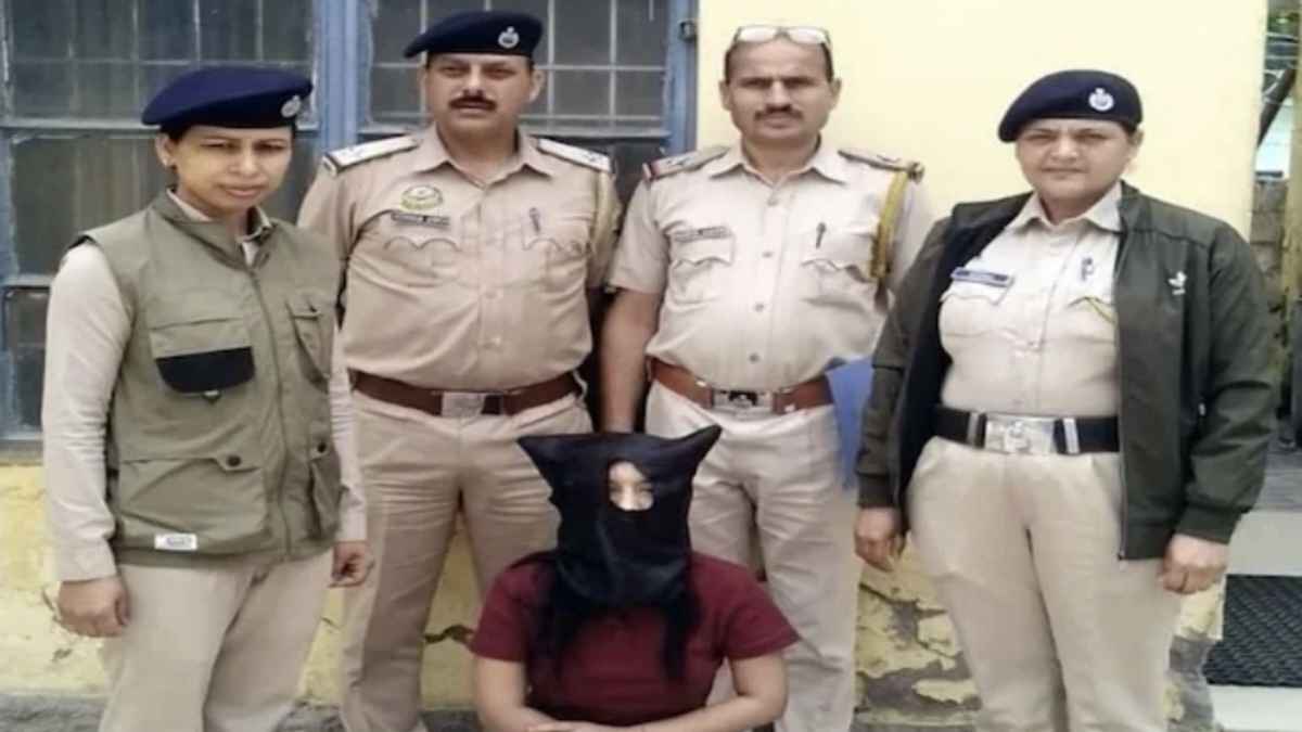 कुल्लू और मनाली में नशा तस्करों पर बड़ी कार्रवाई, होटल से तीन युवक और नेपाली महिला गिरफ्तार Urmila Arrested