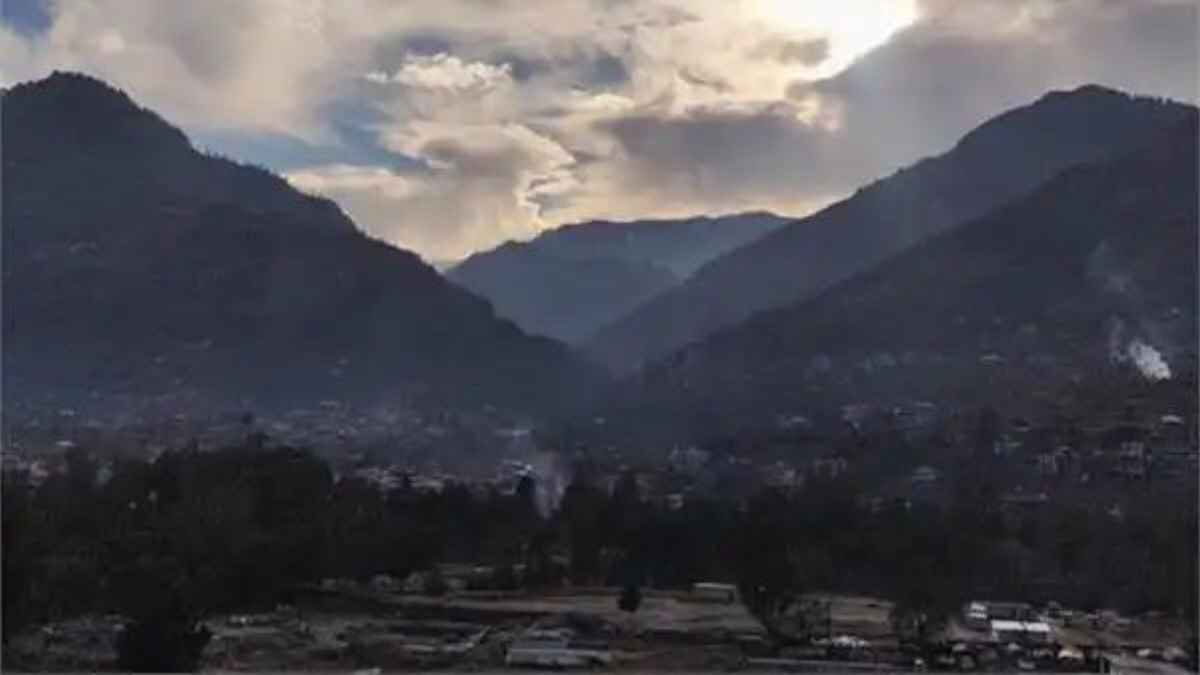 हिमाचल में अचानक बदलेगा मौसम का मिजाज, पांच जिलों में भारी तबाही मचा सकता है 50 Kmph की रफ्तार वाला अंधड़ Weather Himachal