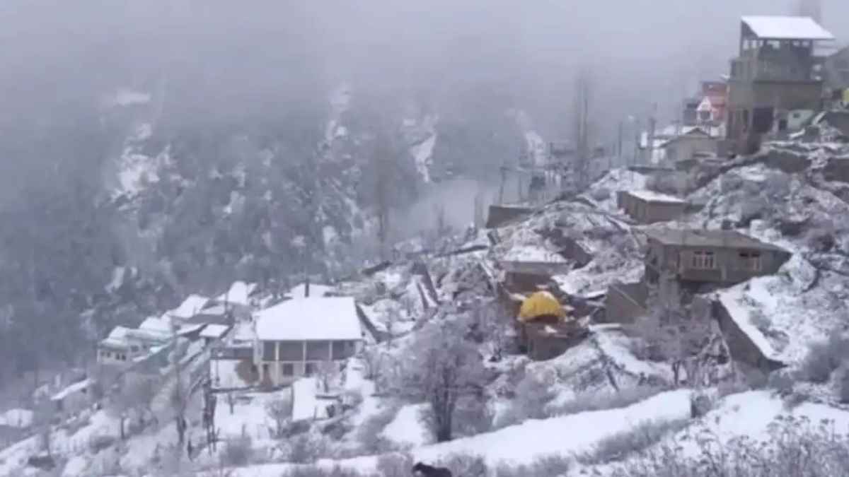 हिमाचल और उत्तराखंड में बारिश-बर्फबारी का अलर्ट: पश्चिमी विक्षोभ से गिरा तापमान, वीकेंड तक मौसम रहेगा सुहावना Weather Update