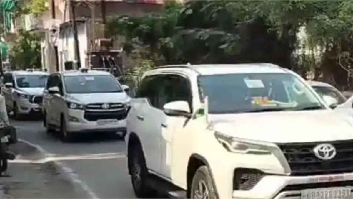 भदोही दौरे पर मंत्री ए. के. शर्मा के काफिले को लेकर फैलाया गया झूठ, अज्ञात लोगों पर केस दर्ज ak sharma convoy