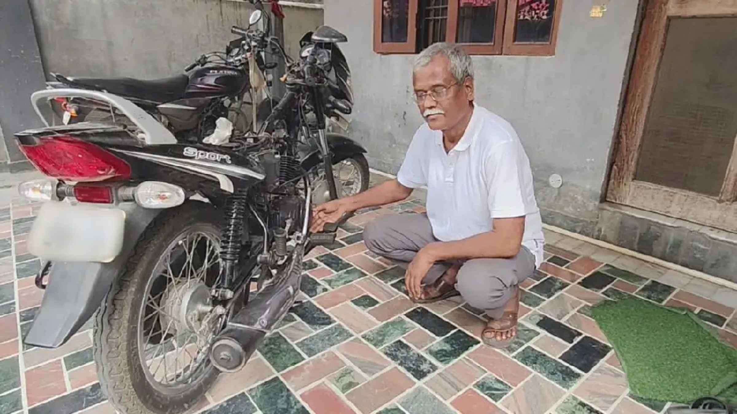 1 लीटर पेट्रोल में 176 किमी का माइलेज! प्रयागराज के इस शख्स ने बनाया जादुई इंजन, आविष्कार के लिए बेच दिया अपना घर automobile news mileage
