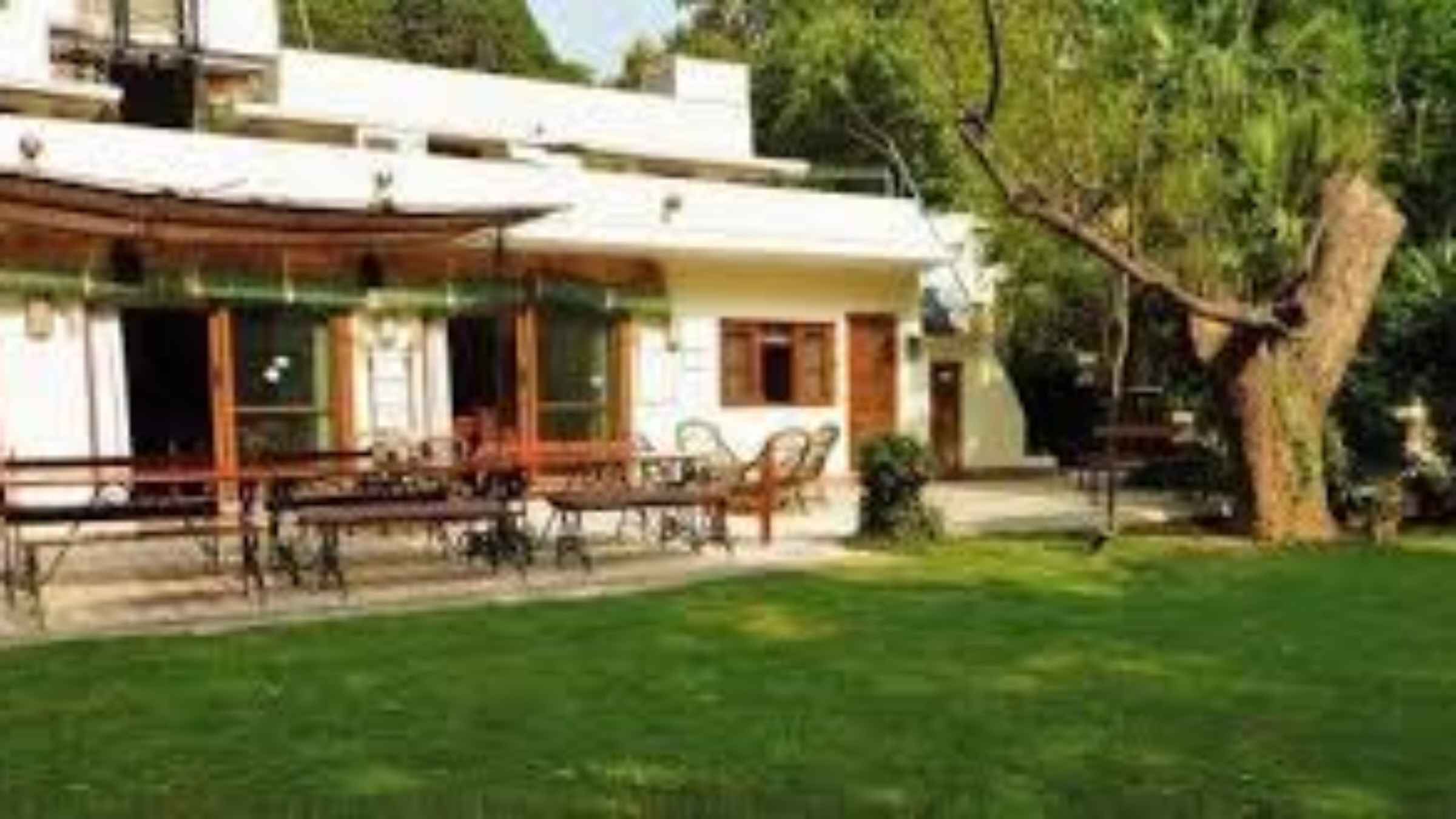 दिल्ली के सबसे महंगे घर का मालिक कौन? 435 करोड़ के इस शाही बंगले की इनसाइड डिटेल देख फटी रह जाएंगी आंखें dlf chairman daughter luxury real estate delhi